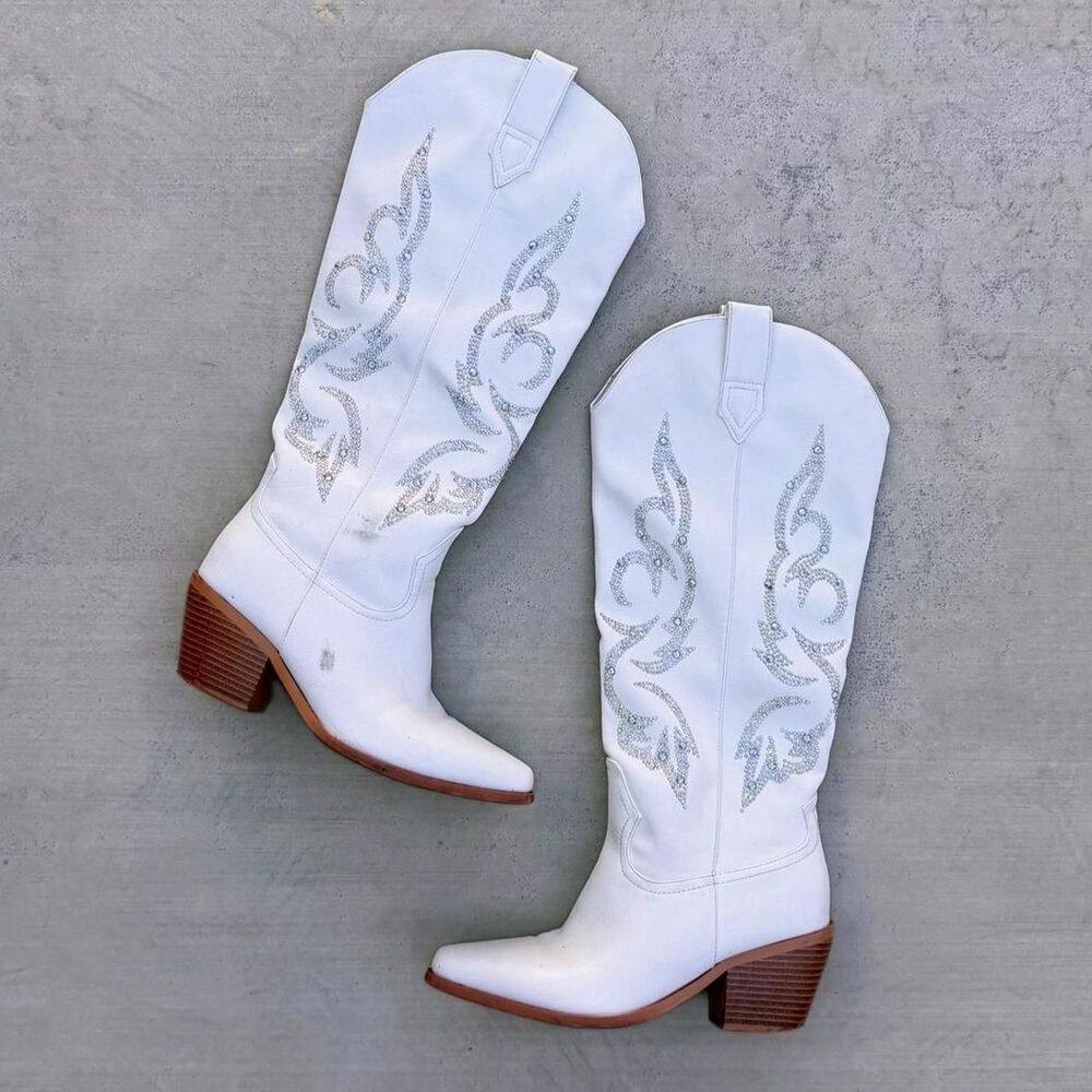 Women's White Cowboy Bedazzled Boots